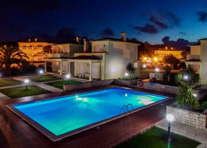 Praia Del Rey Pool View Bythe Sea